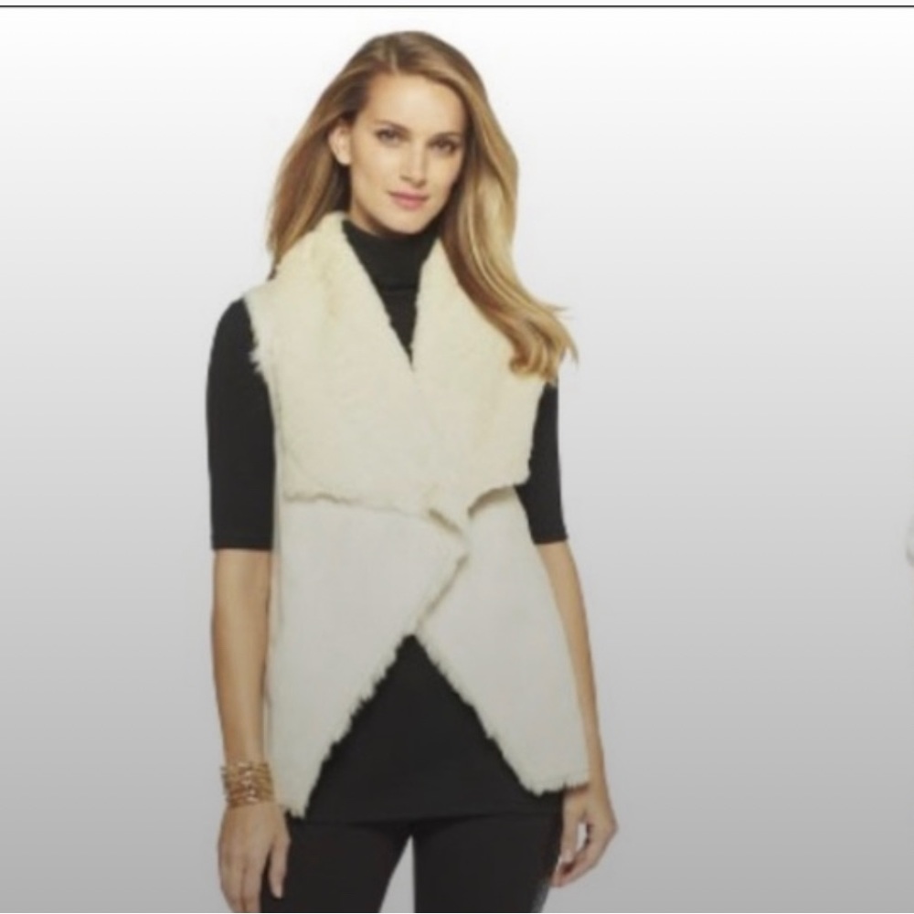 WDNY Faux Fur open front vest.